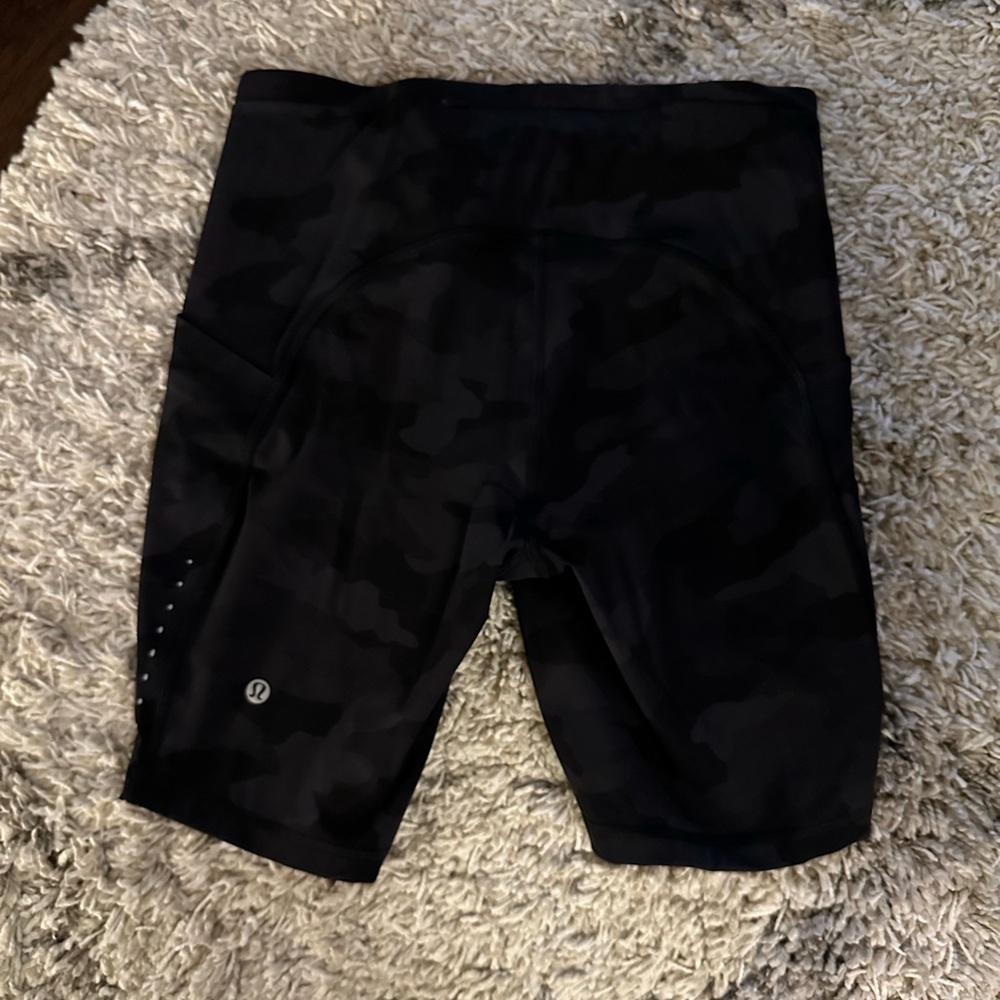 Worn Once Lululemon Shorts sz 8